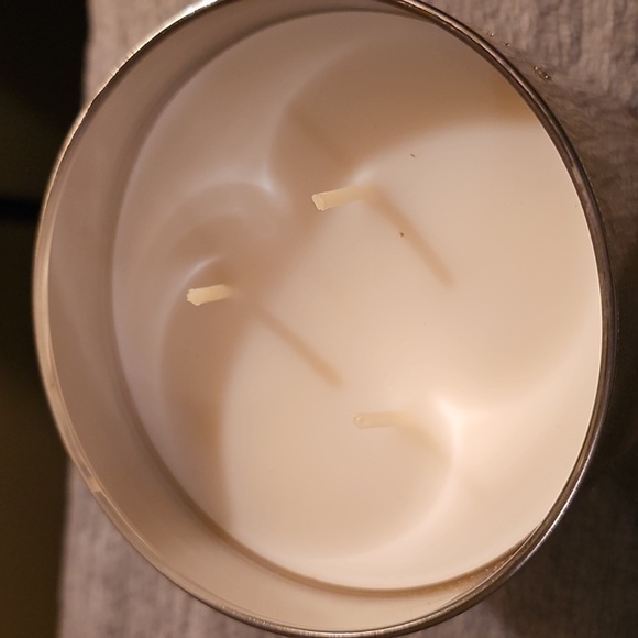 Bath & Body Works Wicked Vanilla Woods Limited Edition 3-wick Candle NWT - Picture 8 of 8